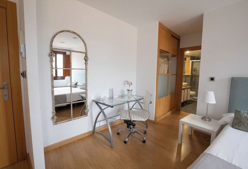 اتاق خانوادگی, Hospederia Seminario Conciliar De San Julián