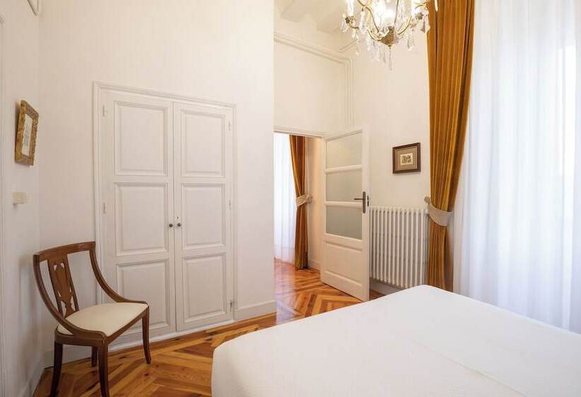 سوییت, Hospederia Seminario Conciliar De San Julián