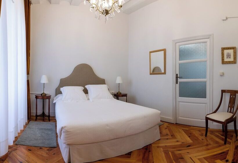 سوییت, Hospederia Seminario Conciliar De San Julián