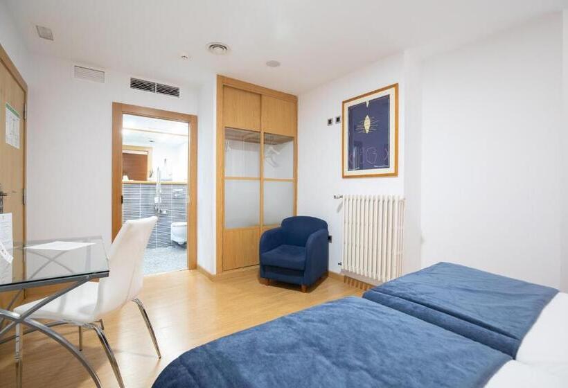 اتاق استاندارد برای معلولان, Hospederia Seminario Conciliar De San Julián