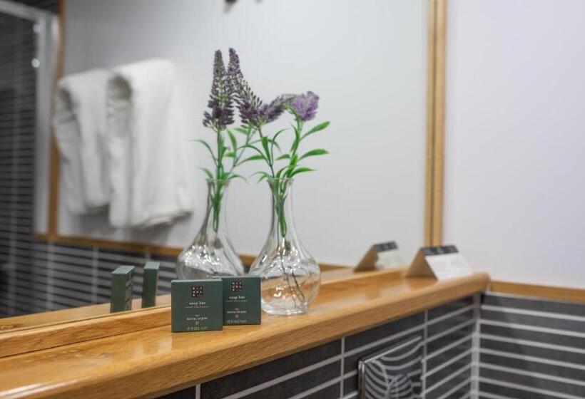 اتاق استاندارد سه تخته با چشم‌انداز, Hospederia Seminario Conciliar De San Julián