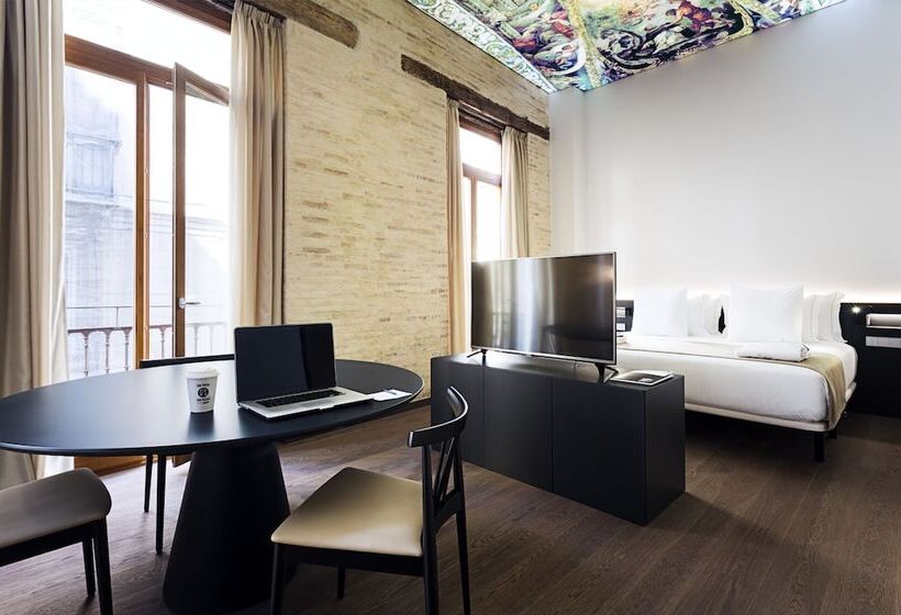 جناح جونيور, One Shot Mercat 09