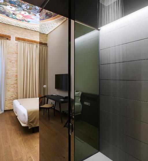 غرفة قياسية ذات إطلالة, One Shot Mercat 09