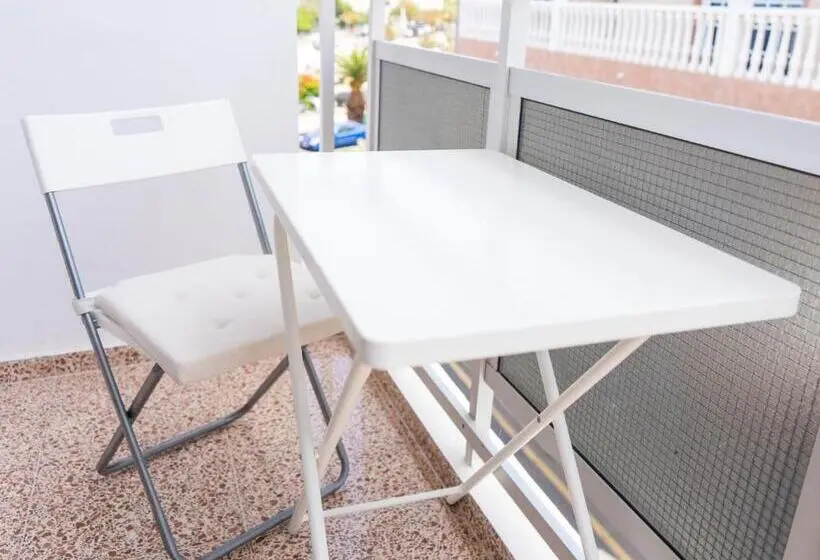 Standard Yhden Hengen Huone Parveke, Pension Alcala