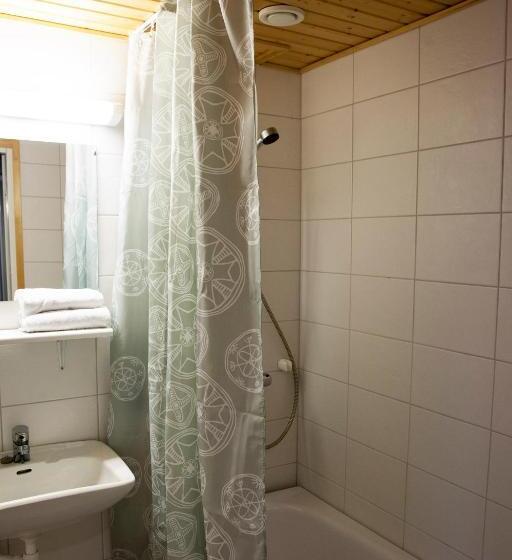 غرفة عائلية, Saariselkä Inn Majatalo Panimo