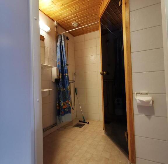 غرفة عائلية, Saariselkä Inn Majatalo Panimo