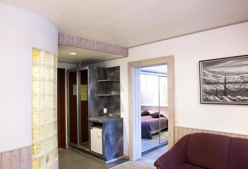 غرفة عائلية, Saariselkä Inn Majatalo Panimo