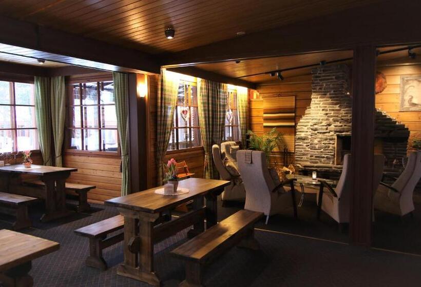 غرفة عائلية, Saariselkä Inn Majatalo Panimo