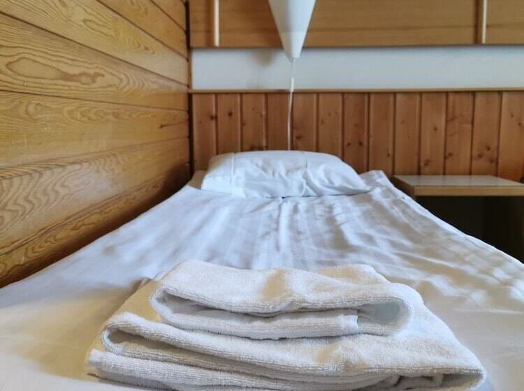 Номер Стандарт, Saariselkä Inn Majatalo Panimo