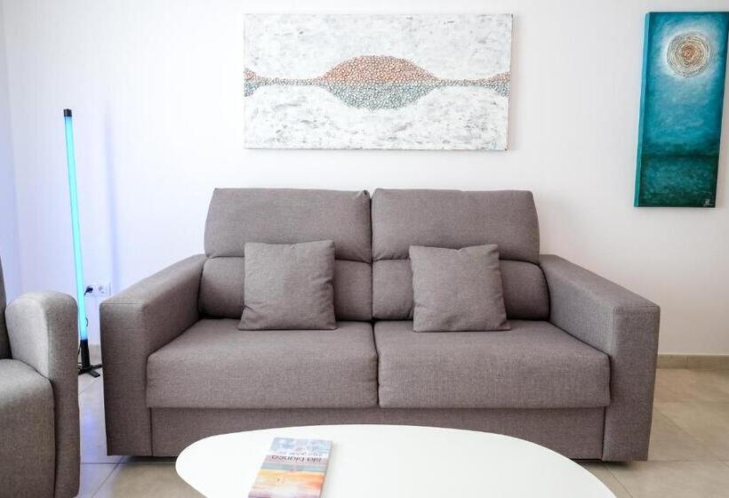 Апартаменты 3 Спальни, Sal Mar Suites