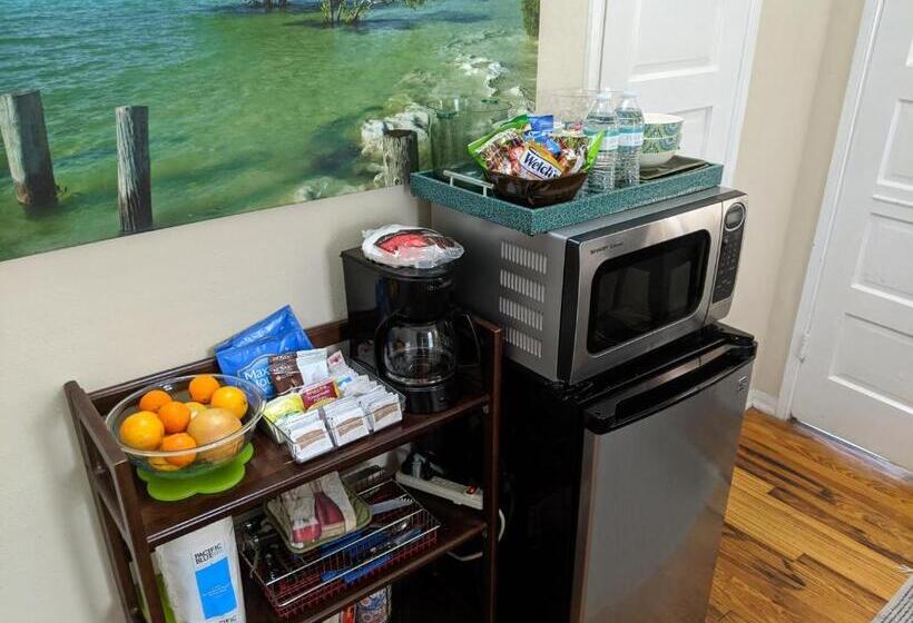 غرفة سوبيريور سرير كينج, Suite Dreams Inn By The Beach