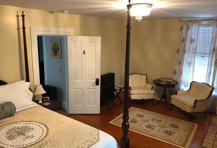 Люкс 2 Спальни, The Parsonage Inn B&b