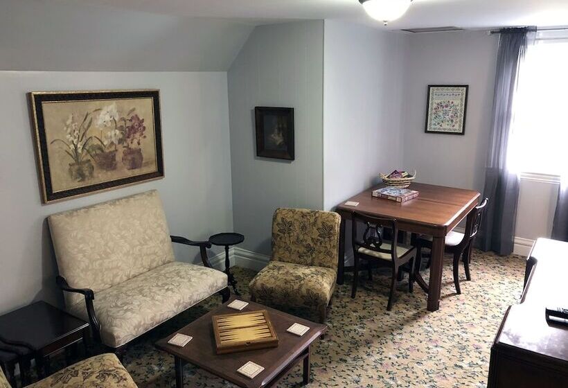 Люкс 2 Спальни, The Parsonage Inn B&b