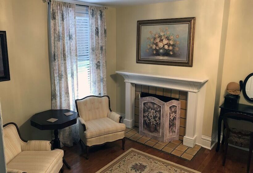 Люкс 2 Спальни, The Parsonage Inn B&b
