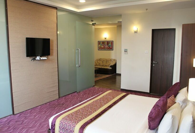 Люкс Повышенной Комфортности, Brilliant Hotel & Convention Center