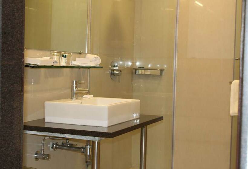 Люкс Повышенной Комфортности, Brilliant Hotel & Convention Center