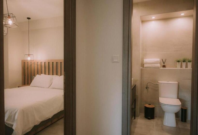 جناح جونيور ديلوكس, Hermes