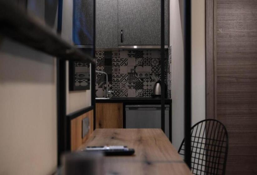 غرفة ديلوكس, Hermes