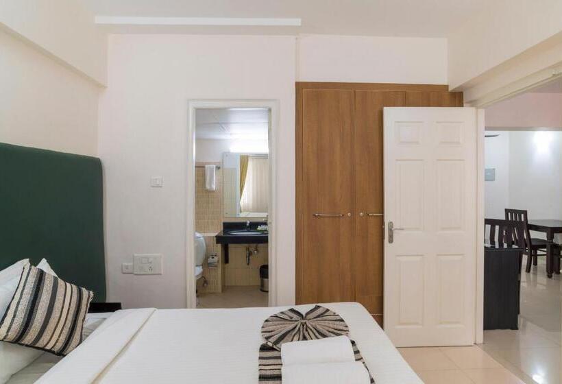 Studio Deluxe, Ima House