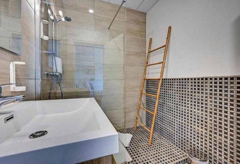 带大床的标准间, Le Provence