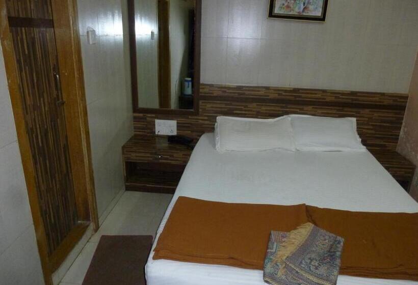 غرفة ديلوكس, Orient Palace