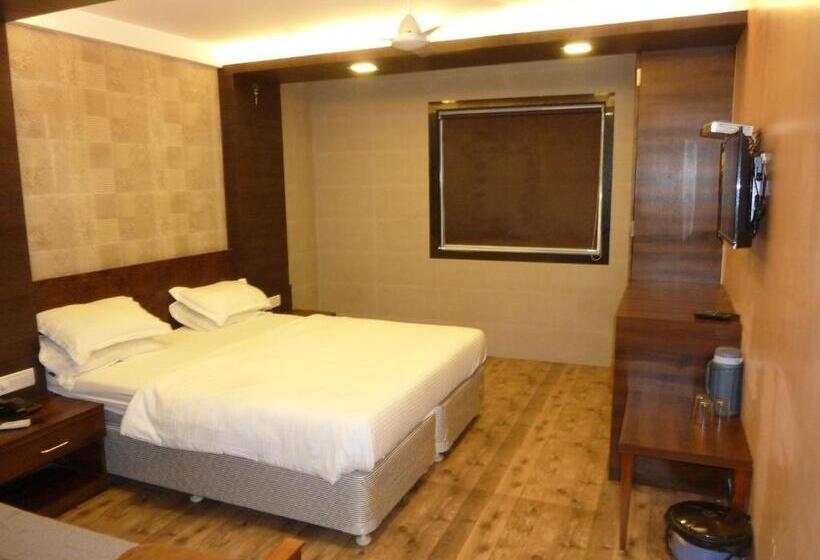 غرفة سوبيريور, Orient Palace