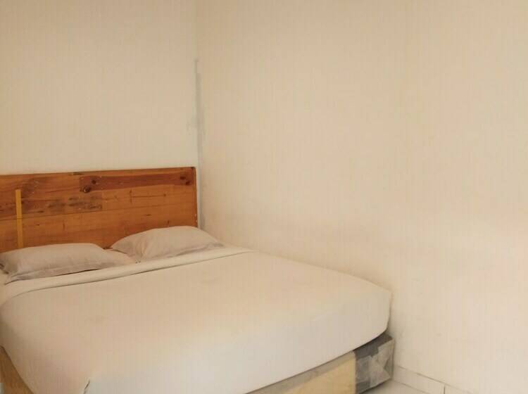 غرفة قياسية, Retropointbnb