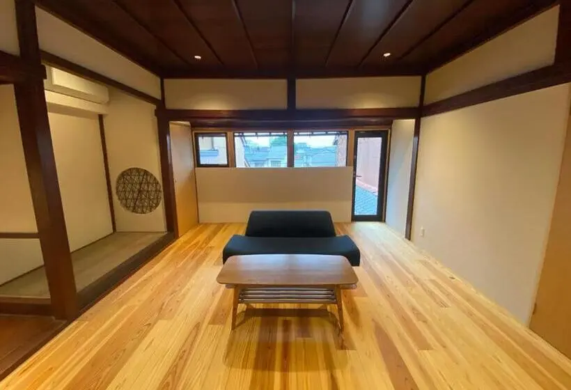 デラックスの4人部屋, 昆布ハウス