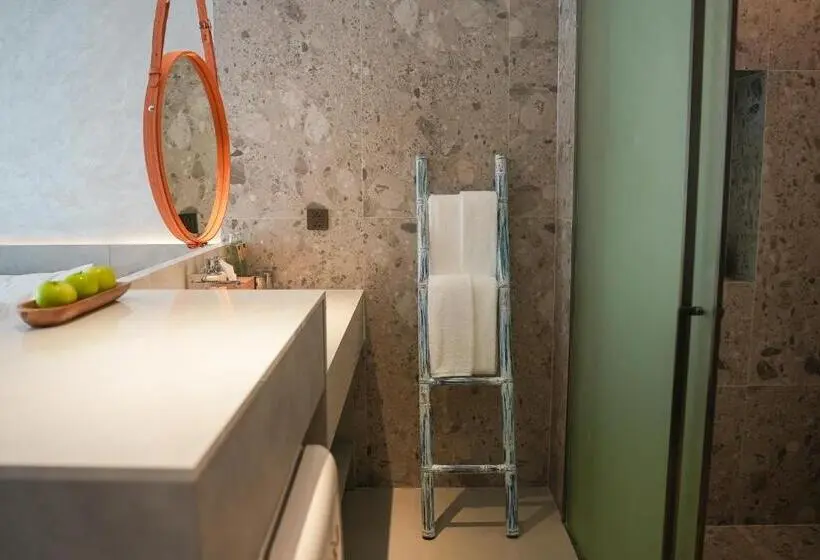 バルコニー付きデラックスルーム, Kora Beach Resort Phuket