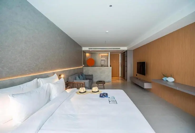 プールの見えるデラックスルーム, Kora Beach Resort Phuket