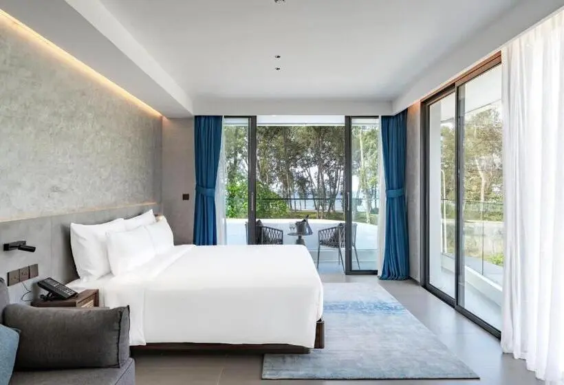 オーシャンビューのデラックストリプルルーム, Kora Beach Resort Phuket