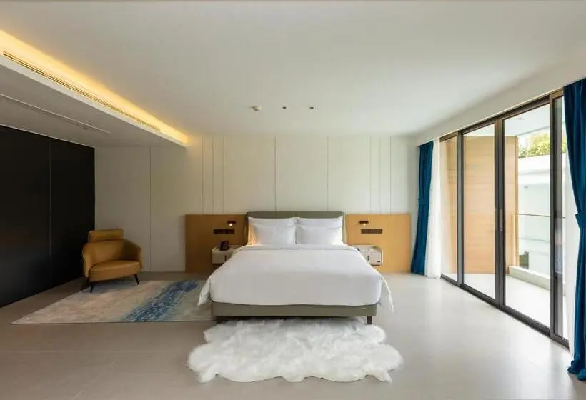 キングサイズベッドのスイートルーム, Kora Beach Resort Phuket