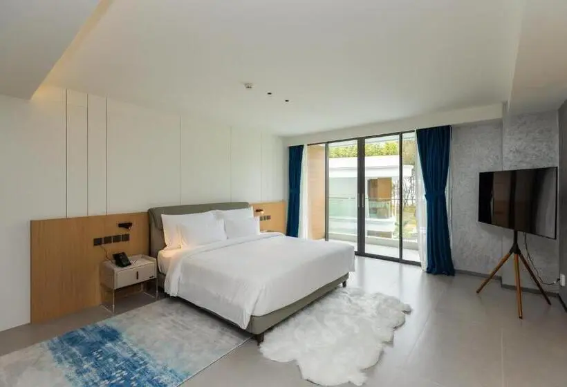 キングサイズベッドのスイートルーム, Kora Beach Resort Phuket