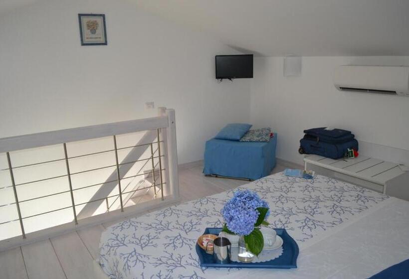 침실1개 아파트 발코니 바다 전망, Al Centro Suites