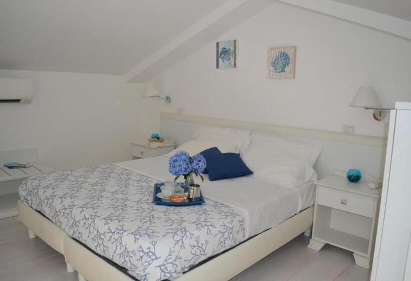 침실1개 아파트 발코니 바다 전망, Al Centro Suites