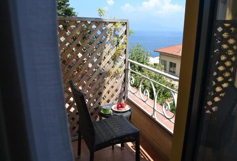 스탠다드 발코니 룸 바다 전망, Al Centro Suites