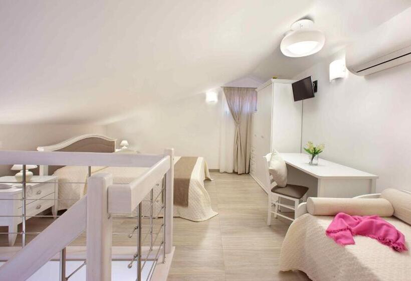 스탠다드 발코니 룸 바다 전망, Al Centro Suites