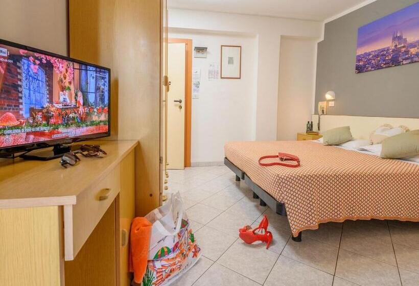 Quarto Estandar, City