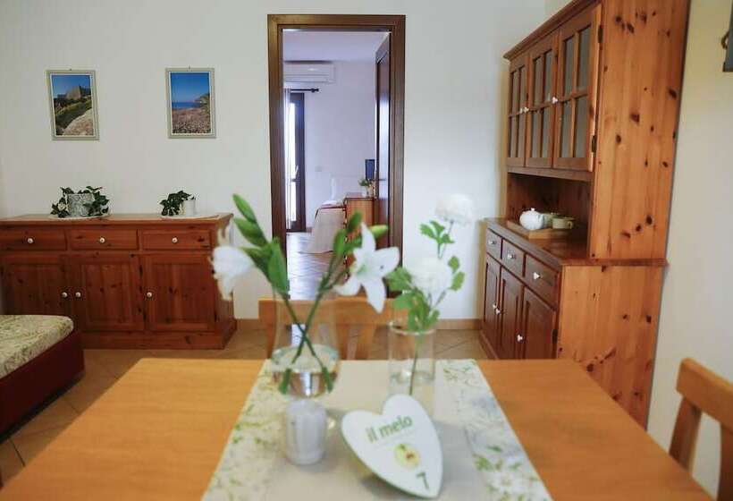 Апартаменты Внутренние 1 Спальня, Il Melo Residence