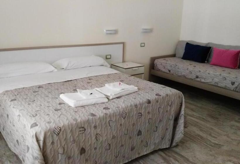 غرفة قياسية ثلاثية, La Branda Brin Guest House