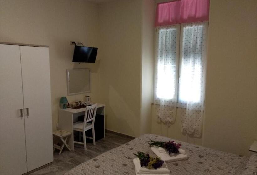 اتاق استاندارد چهار تخته, La Branda Brin Guest House