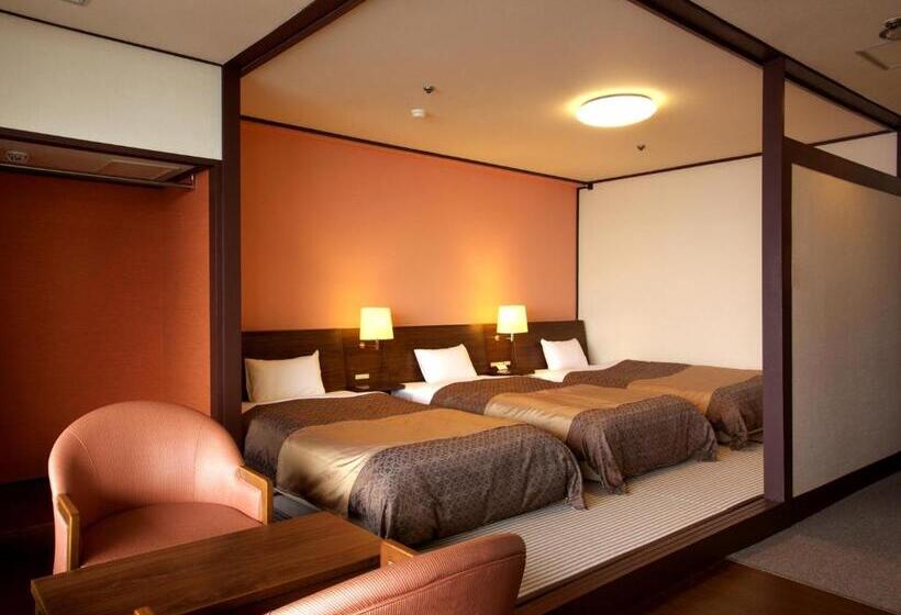 غرفة سوبيريور مطلة على المدينة, Nagasaki Nisshokan