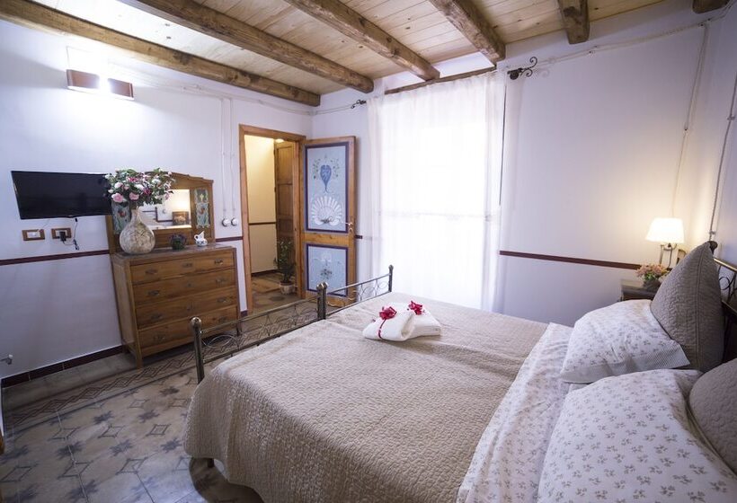 Четырехместный Номер Стандарт, Villa Teresa