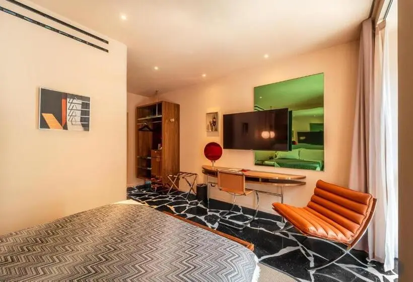 Superior Single Room