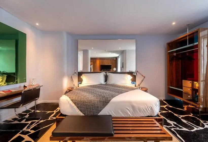 Junior Suite with Balcony