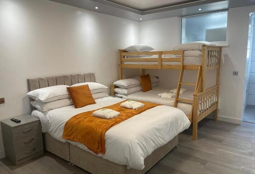 חדר משפחתי, Araan House Hotel Families And Couples Only