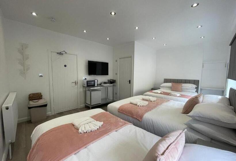 חדר משפתחתי סופריור, Araan House Hotel Families And Couples Only