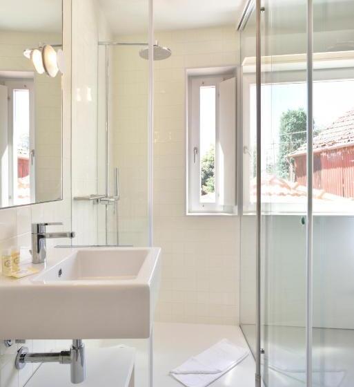 اتاق خانوادگی, House Of Artists