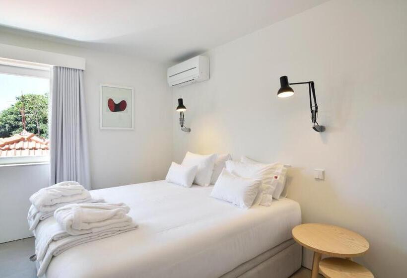 اتاق خانوادگی, House Of Artists