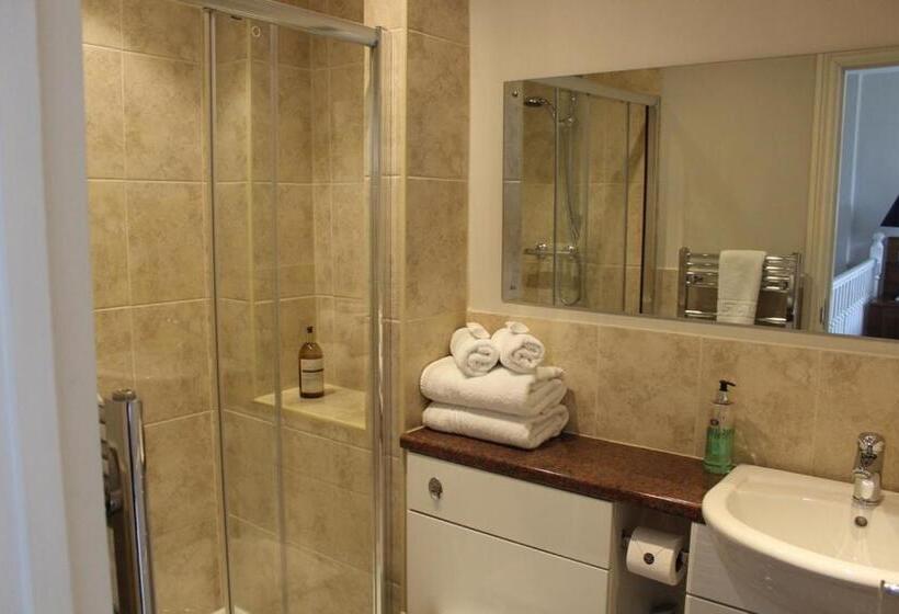 스탠다드 룸, Brantfell House